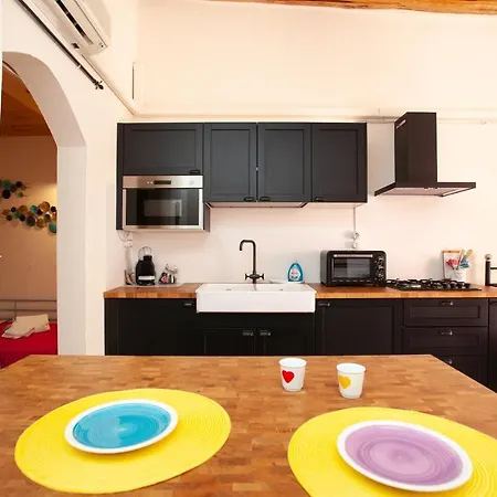 Apartamento Genius Loci Cozy House With Garden In The Old Town Olbia