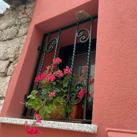 Genius Loci Cozy House With Garden In The Old Town * Olbia